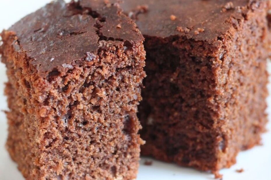 Bolo de chocolate sem glúten que tem uma massa maravilhosa