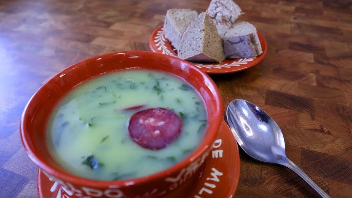 Receita de caldo verde com 2 ingredientes para você amar