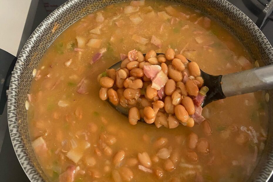 Receita de feijão caseiro para quem ama aquele cheirinho e caldinho saboroso