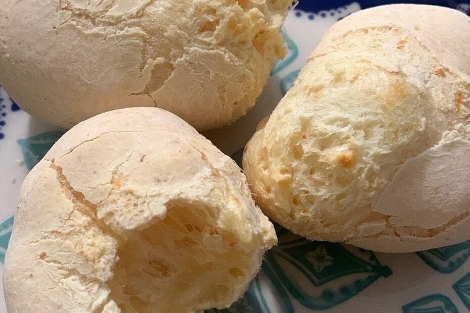 Pão de queijo doce com leite para provar e amar