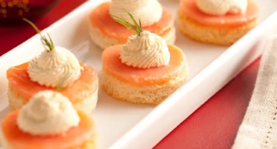 Canapés de salmão defumado: receita gourmet de milhões