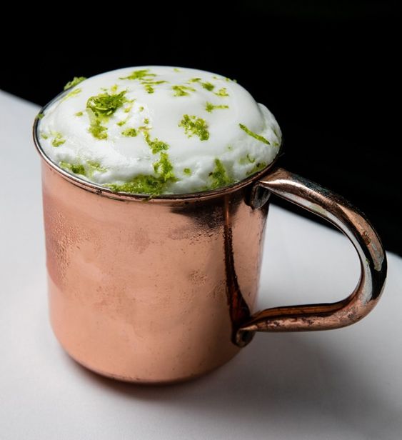 Receita de moscow mule com gin: drink fácil demais