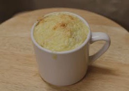 Receita de pão de queijo de caneca: 1 minuto no microondas