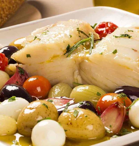 Um bacalhau de forno com receita fácil e simples