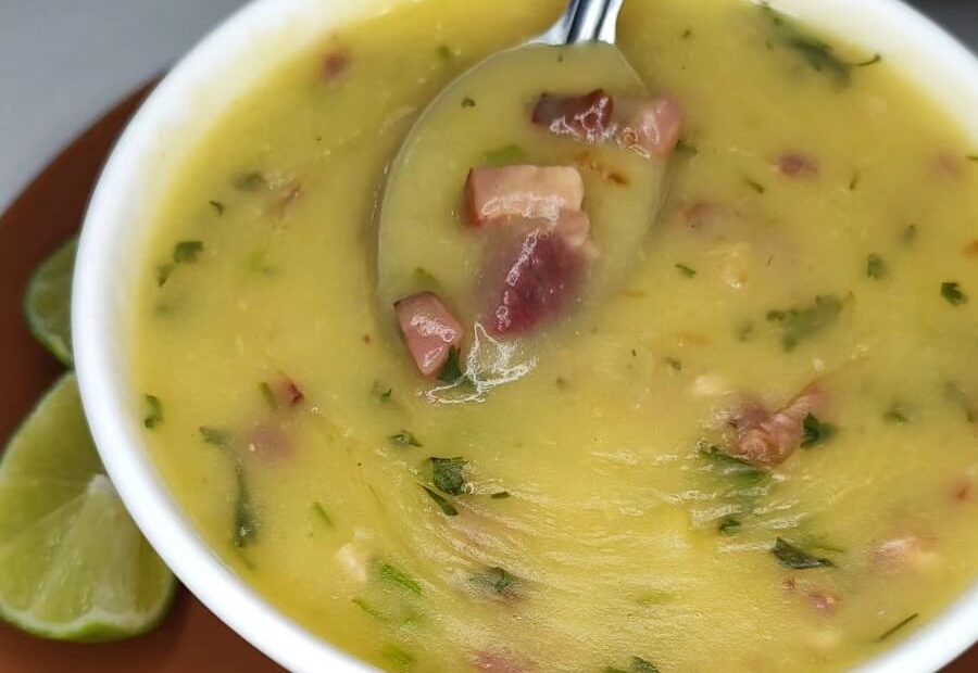 Receita de Um caldo de aipim pra hoje cai bem: pronto em minutinhos